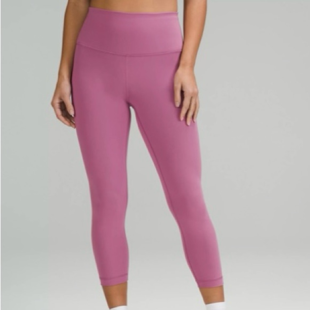 NWT lululemon Wunder Train High-Rise Crop 23”. Velvet Dust. Size 4.